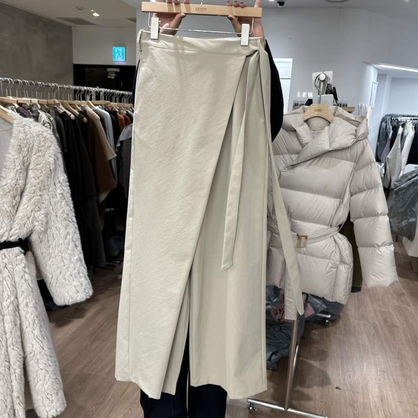 LEWIN東大門㊣直郵女裝新品25秋冬時尚熱賣人氣真品推薦裙褲LEWIN裙褲