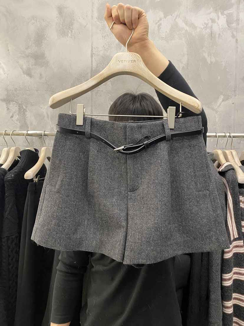 THE VETIVER-A東大門㊣實拍女裝新款25秋冬短褲含腰帶羊毛VETIVER短褲