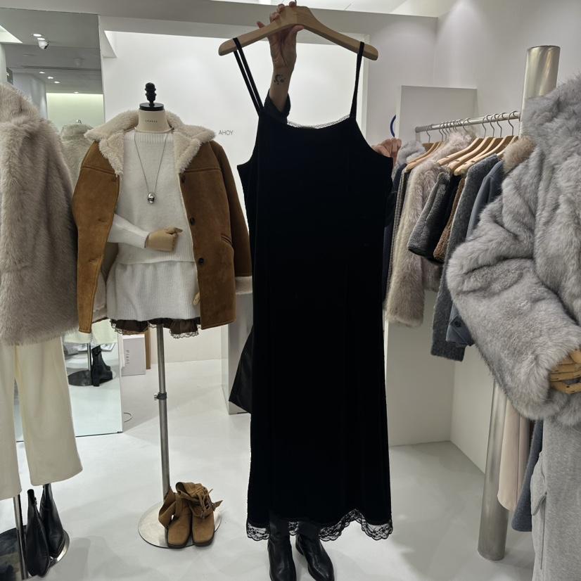 AHOY韓國直郵㊣女士新品人氣職業時尚25秋冬連衣裙蕾絲絲絨AHOY連衣裙