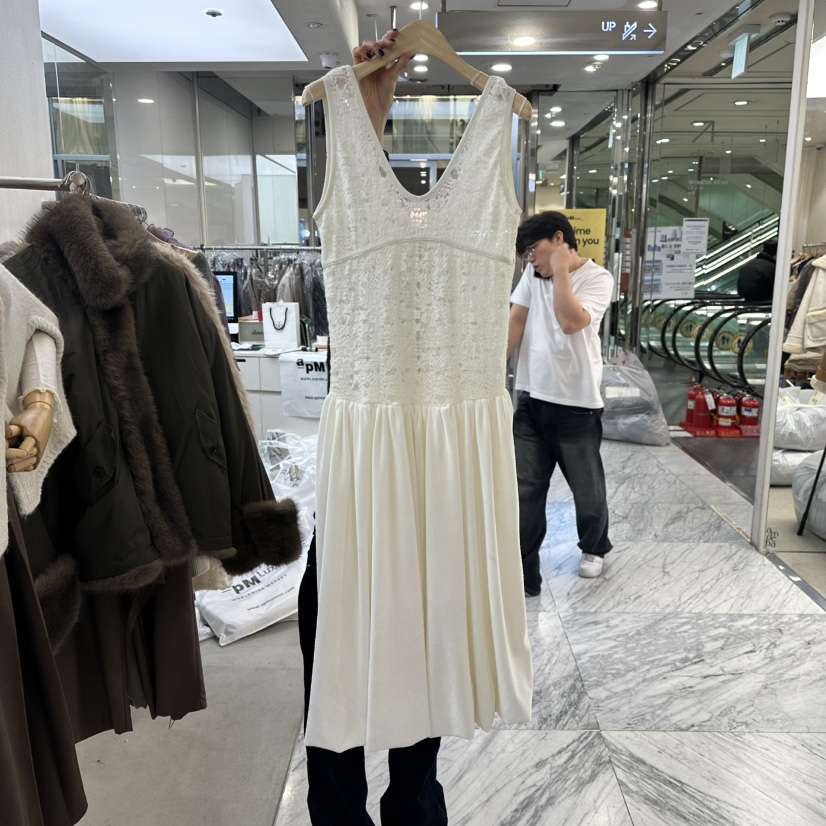 FOUNDATION韓國代購㊣女裝新款職業25秋冬休閑連衣裙天鵝絨FOUNDATION連衣裙