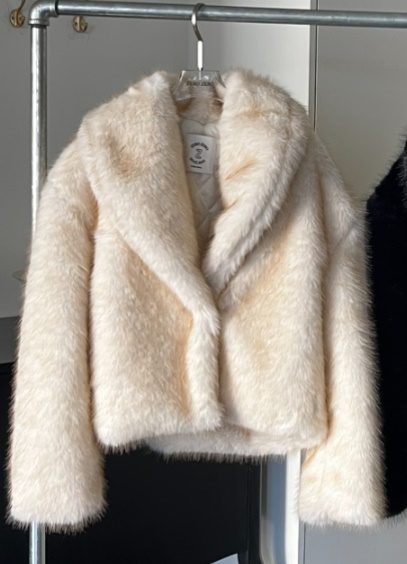 ZEROZERO韓國直郵㊣女裝新款職業熱賣時尚人氣短款大衣皮草ZEROZERO短款大衣