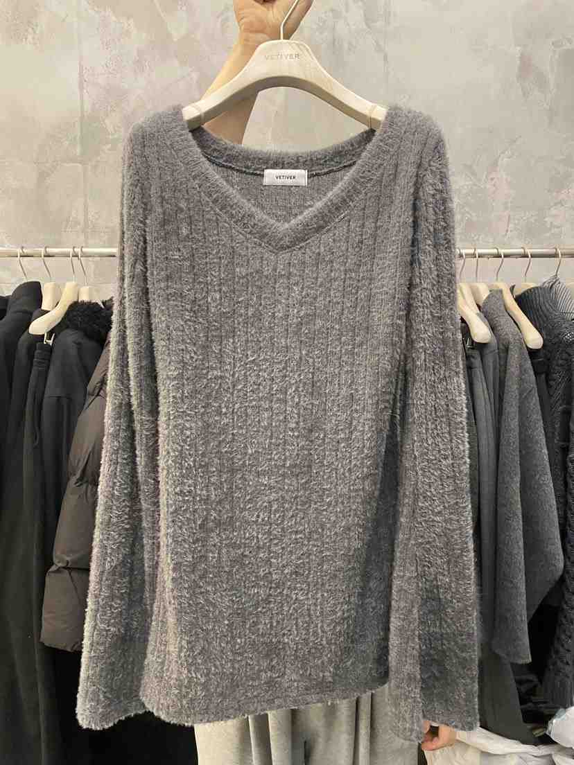 THE VETIVER-A韓國代購㊣女士新款時尚人氣推薦長袖T恤V領VETIVER長袖T恤