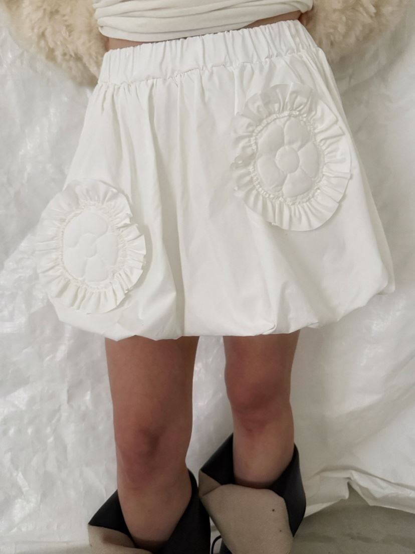 AWESOMESAUCE東大門㊣直郵女裝新品熱賣推薦時尚25秋冬短裙花朵AWESOME SAUCE短裙