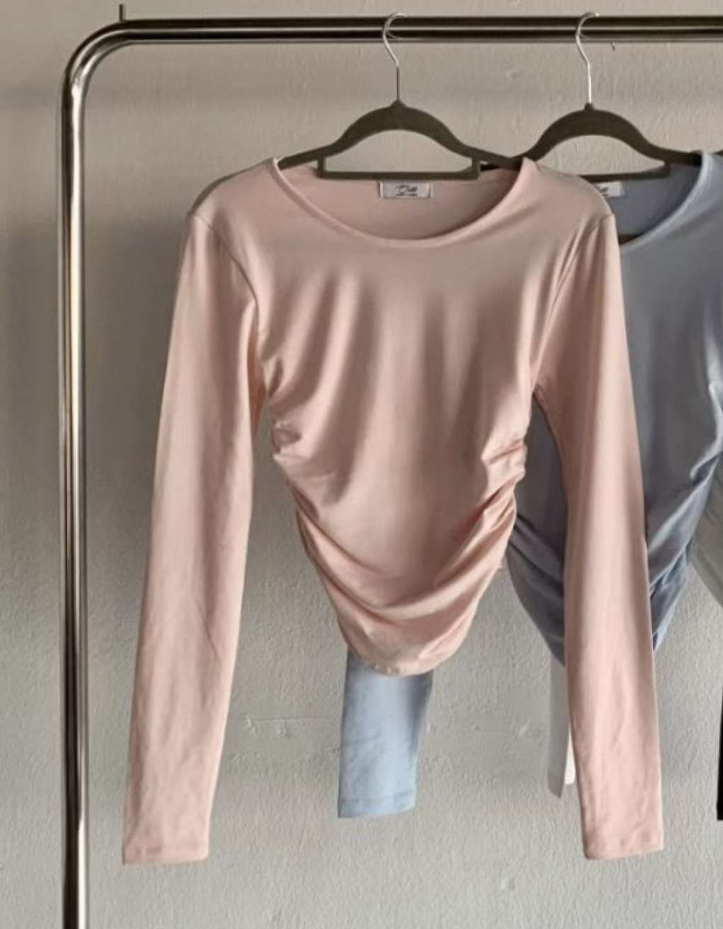 OUTT東大門㊣直郵女裝新款休閑人氣熱賣推薦職業真品長袖T恤OUTT長袖T恤