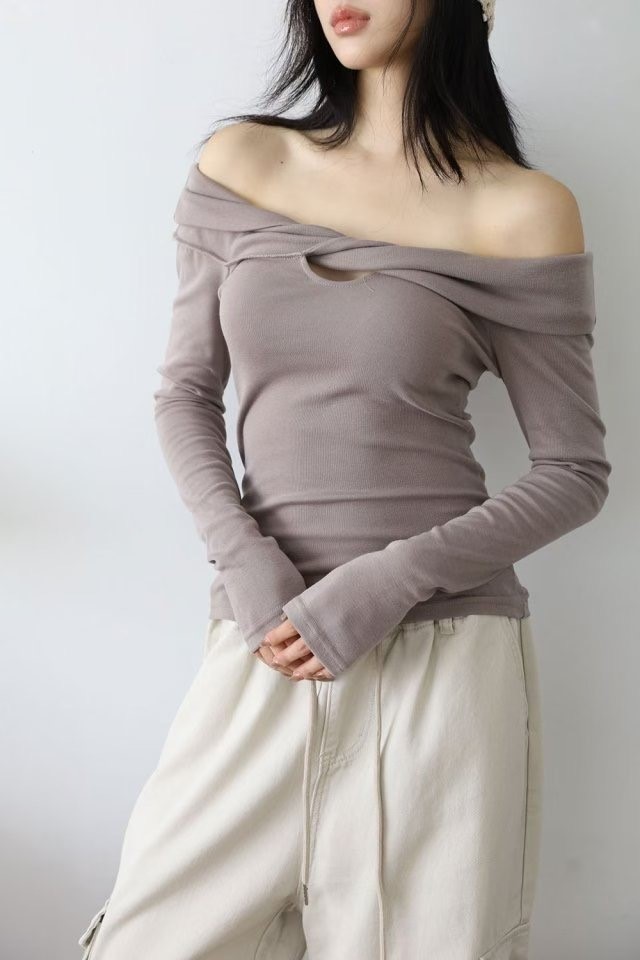 OUTT東大門㊣實拍女裝新款25秋冬真品熱賣推薦人氣休閑長袖T恤OUTT長袖T恤