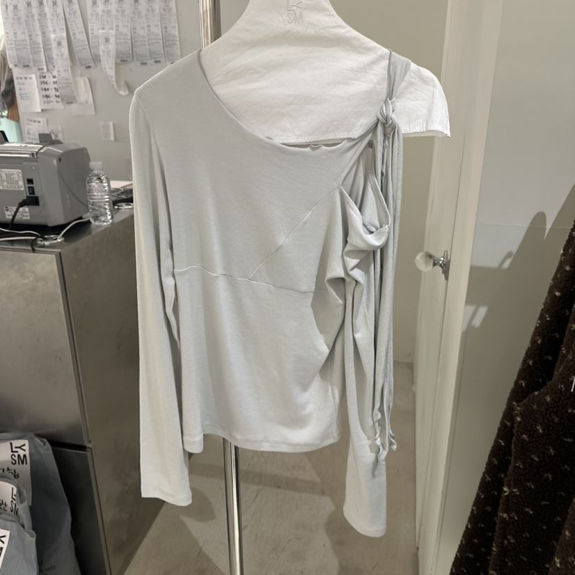 LOVE YOU SO MUCH/MORE THAN YESTERDAY東大門㊣實拍女裝新品25秋冬長袖T恤LYSM/MORE THAN YESTERDAY長袖T恤