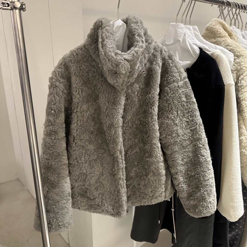 LOVE YOU SO MUCH/MORE THAN YESTERDAY東大門㊣直郵女裝新款熱賣短款大衣LYSM/MORE THAN YESTERDAY短款大衣