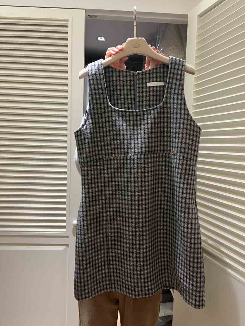 TIZZI東大門㊣直郵女士新款熱賣時尚推薦人氣連衣裙不含內搭TIZZI連衣裙