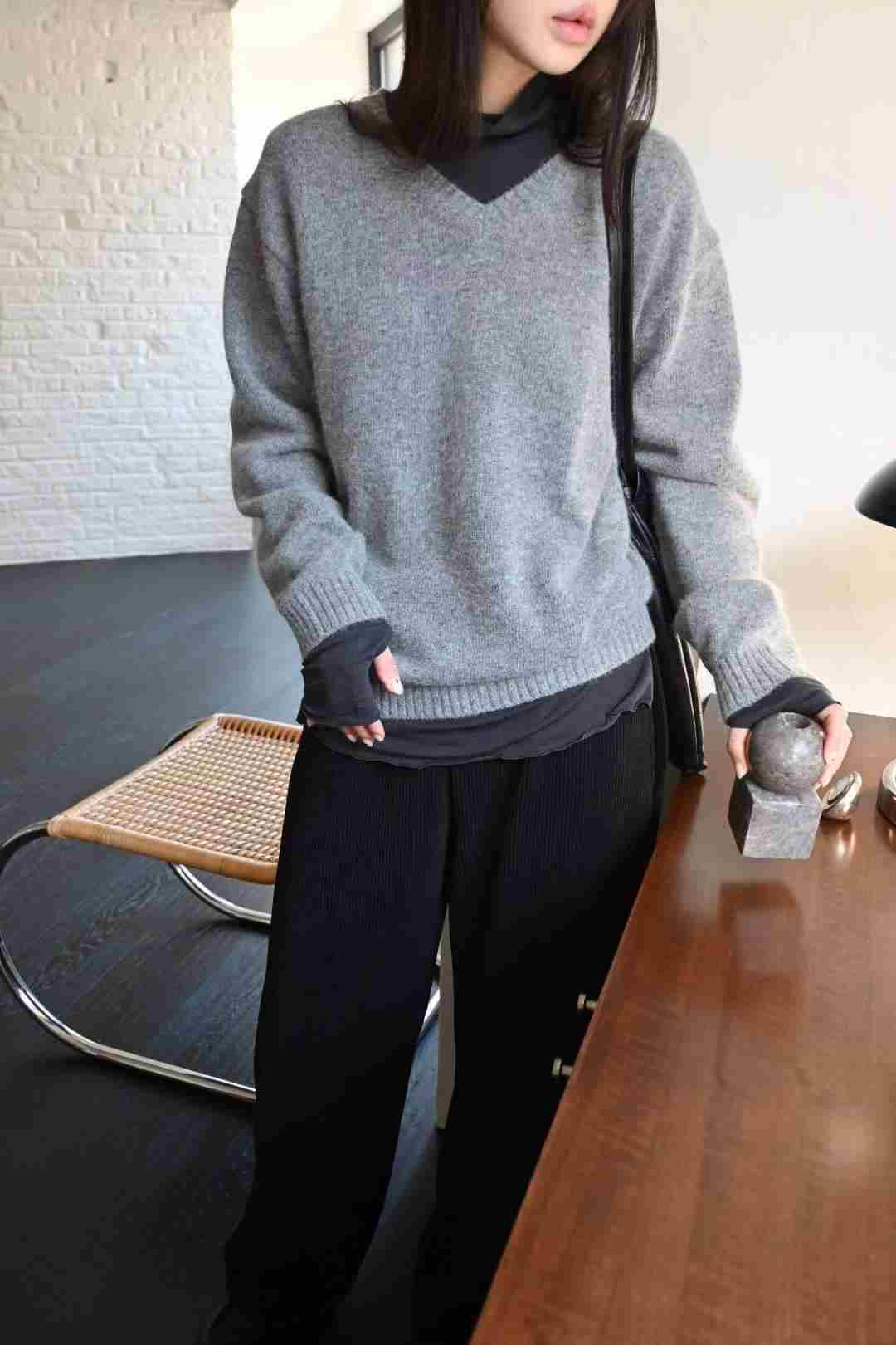 SIMPIEBEIGE韓國代購㊣女士新品人氣職業時尚推薦毛衣不含內搭SIMPIEBEIGE毛衣