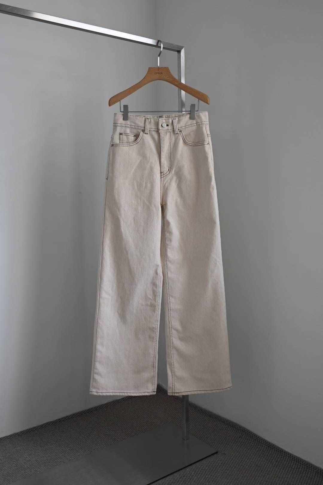 SIMPIEBEIGE東大門㊣直郵女裝新品時尚真品牛仔褲奶油色絲絨SIMPIEBEIGE牛仔褲