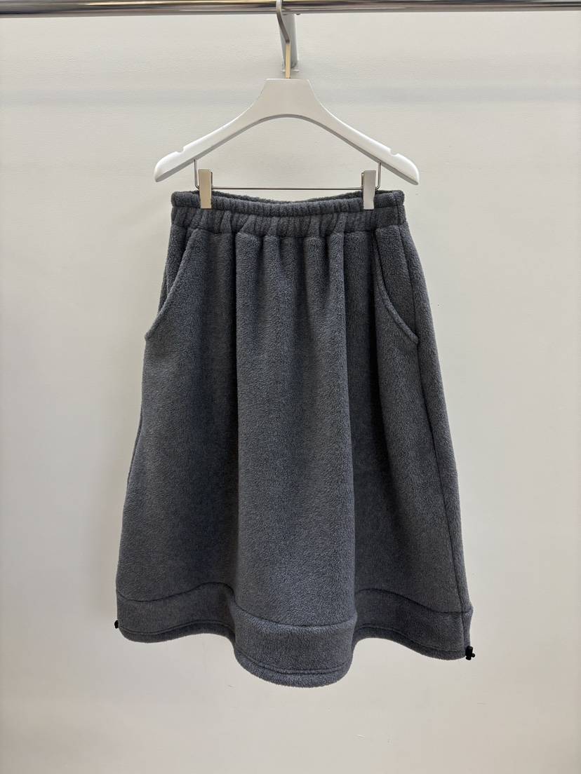 PEBBLE韓國直郵㊣女士新品職業推薦熱賣半身裙中短裙雙層絨PEBBLE半身裙/中短裙