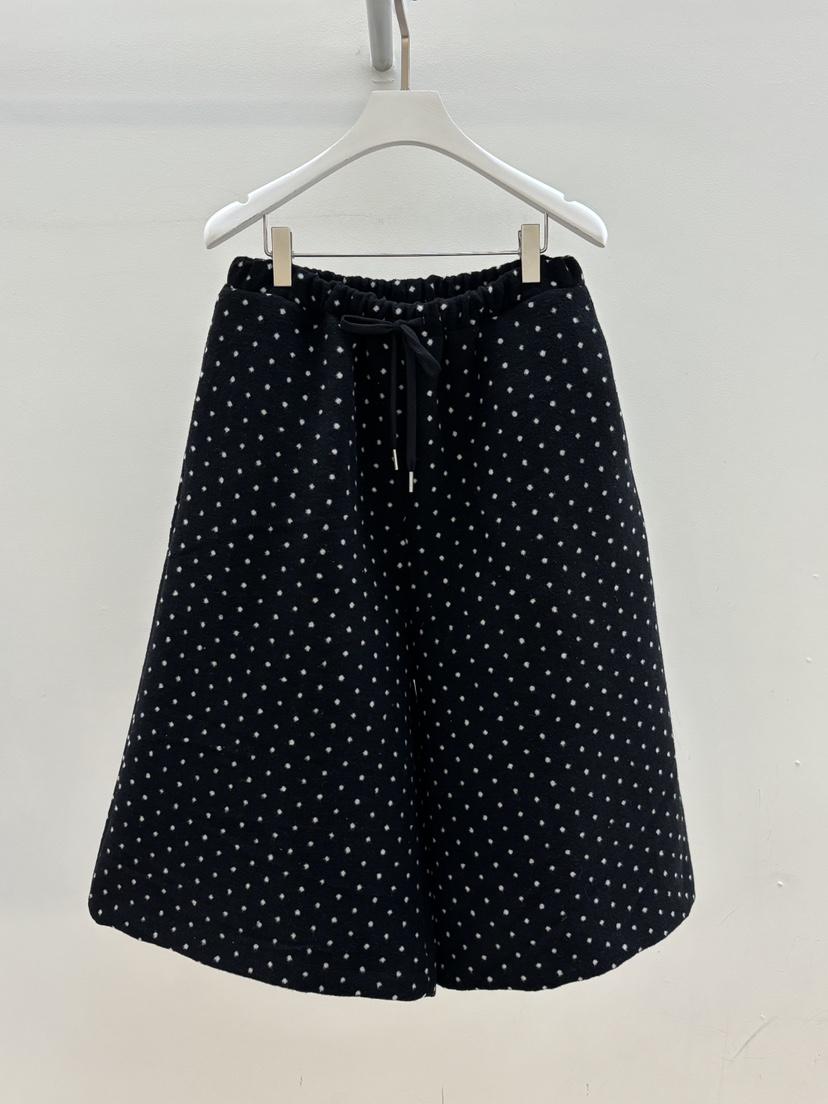 PEBBLE韓國代購㊣女士新品時尚推薦人氣25秋冬職業熱賣短褲PEBBLE短褲