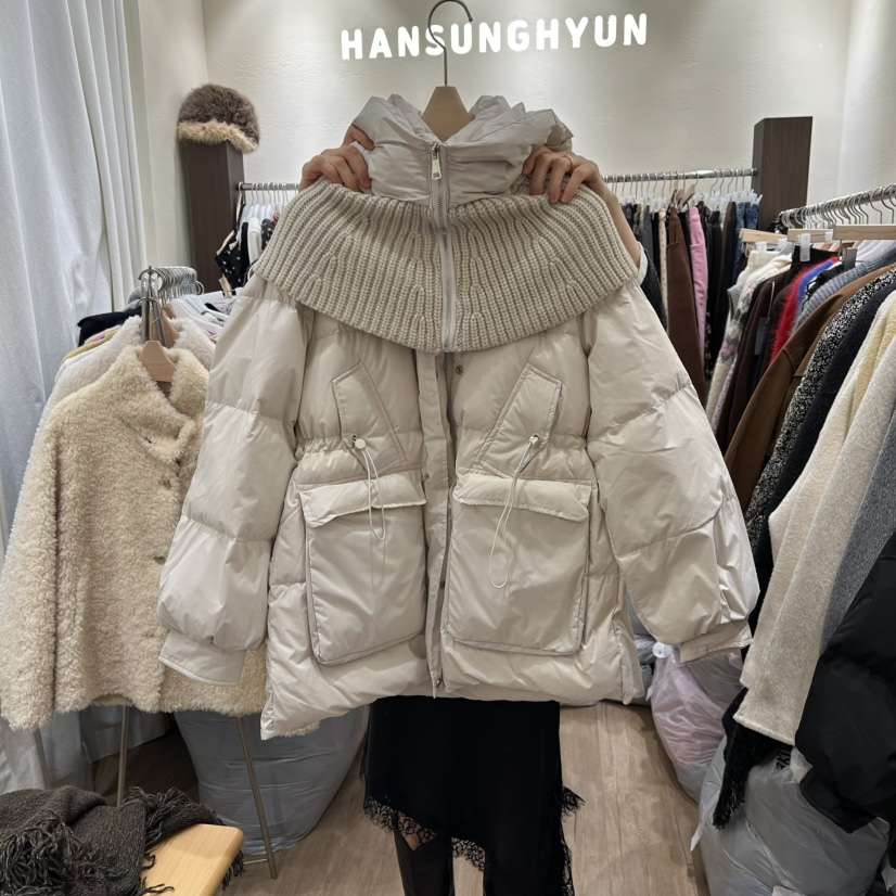 HANSUNGHYUN韓國直郵㊣女裝新品職業短款羽絨服帽子可拆卸羊毛披肩套裝填充鴨絨HANSUNGHYUN短款羽絨服