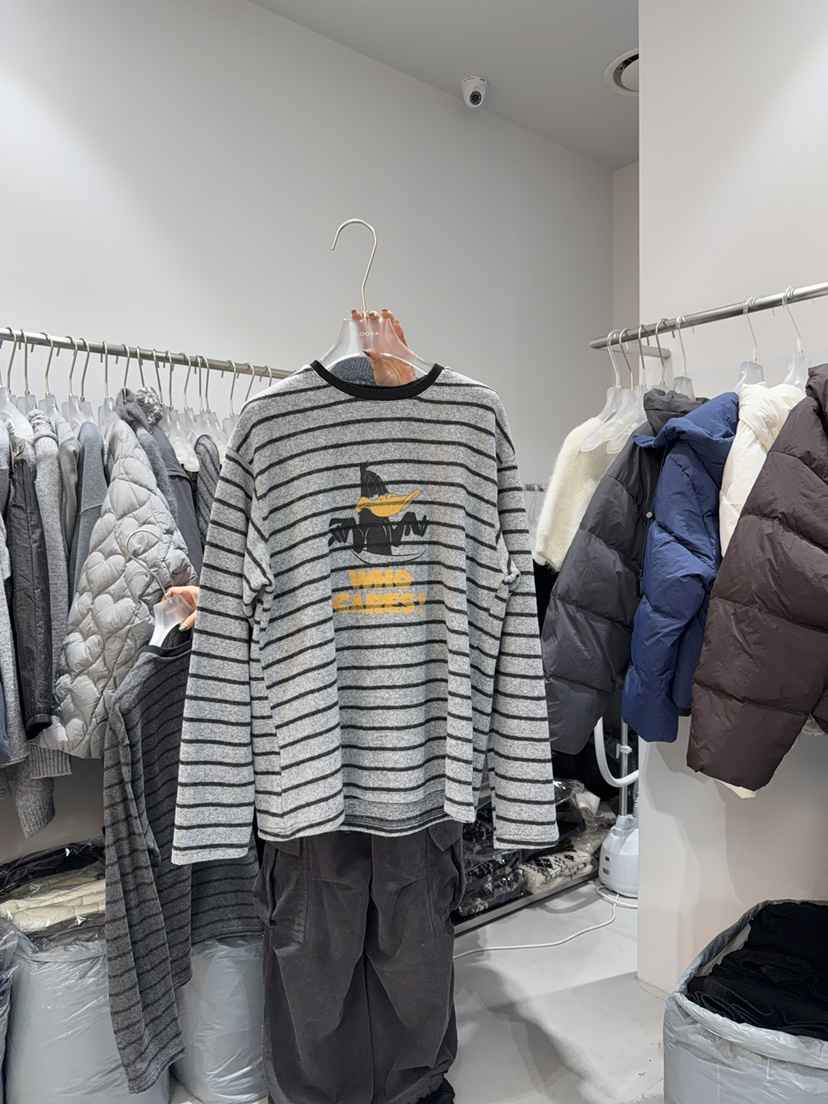 LOOKK東大門㊣直郵女裝新品熱賣休閑25秋冬時尚人氣長袖T恤鴨LOOKK長袖T恤