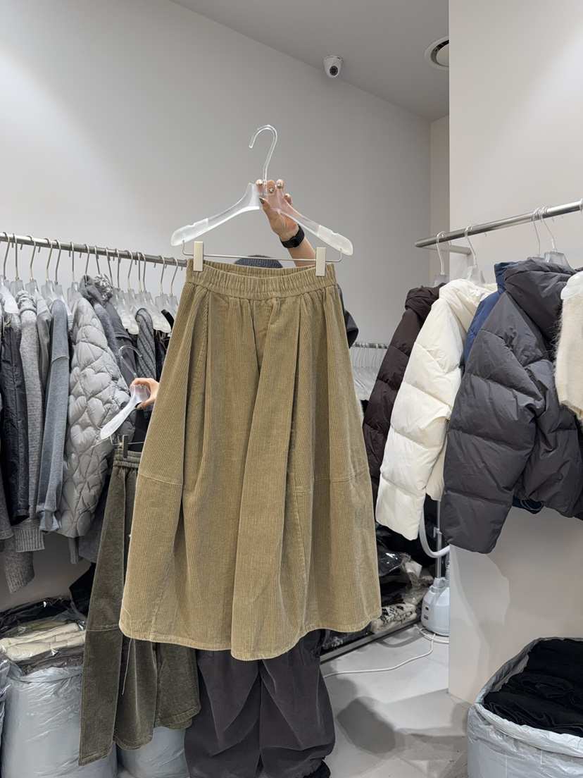 LOOKK東大門㊣實拍女裝新款熱賣人氣休閑推薦時尚職業25秋冬長裙LOOKK長裙