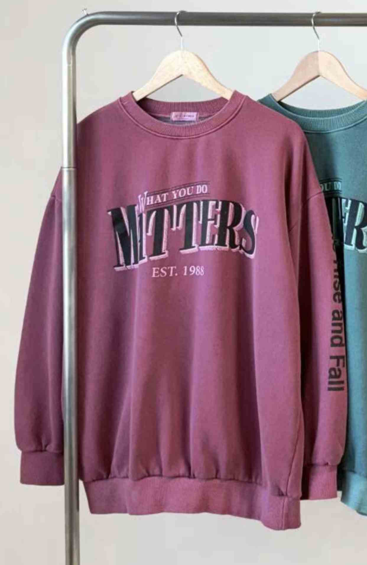 BCLOTHES-비클로스-T韓國代購㊣女裝新款熱賣人氣休閑衛衣B'CLOTHES衛衣