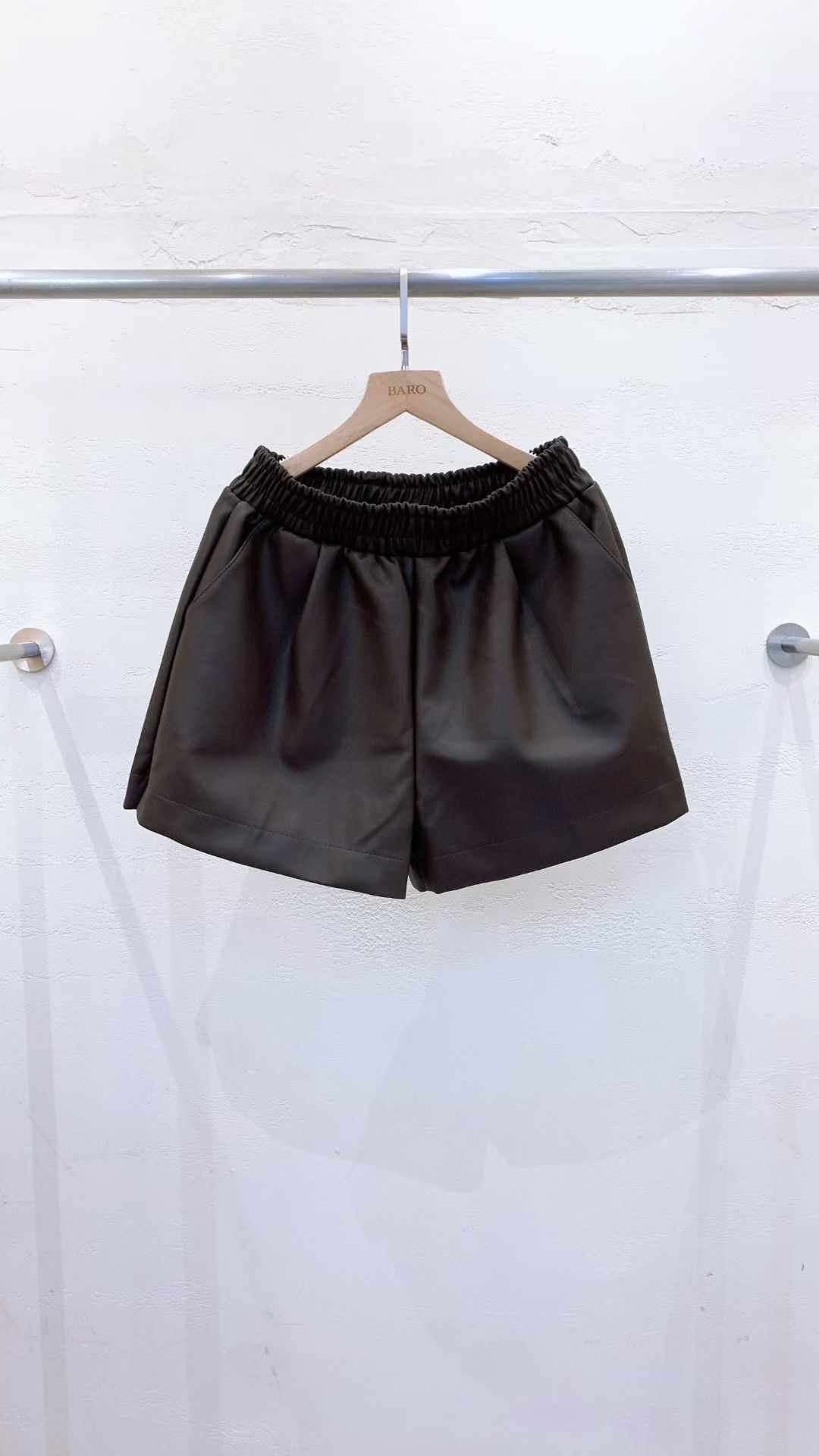 BARO韓國代購㊣女士新款真品推薦休閑時尚職業熱賣短褲皮革BARO短褲