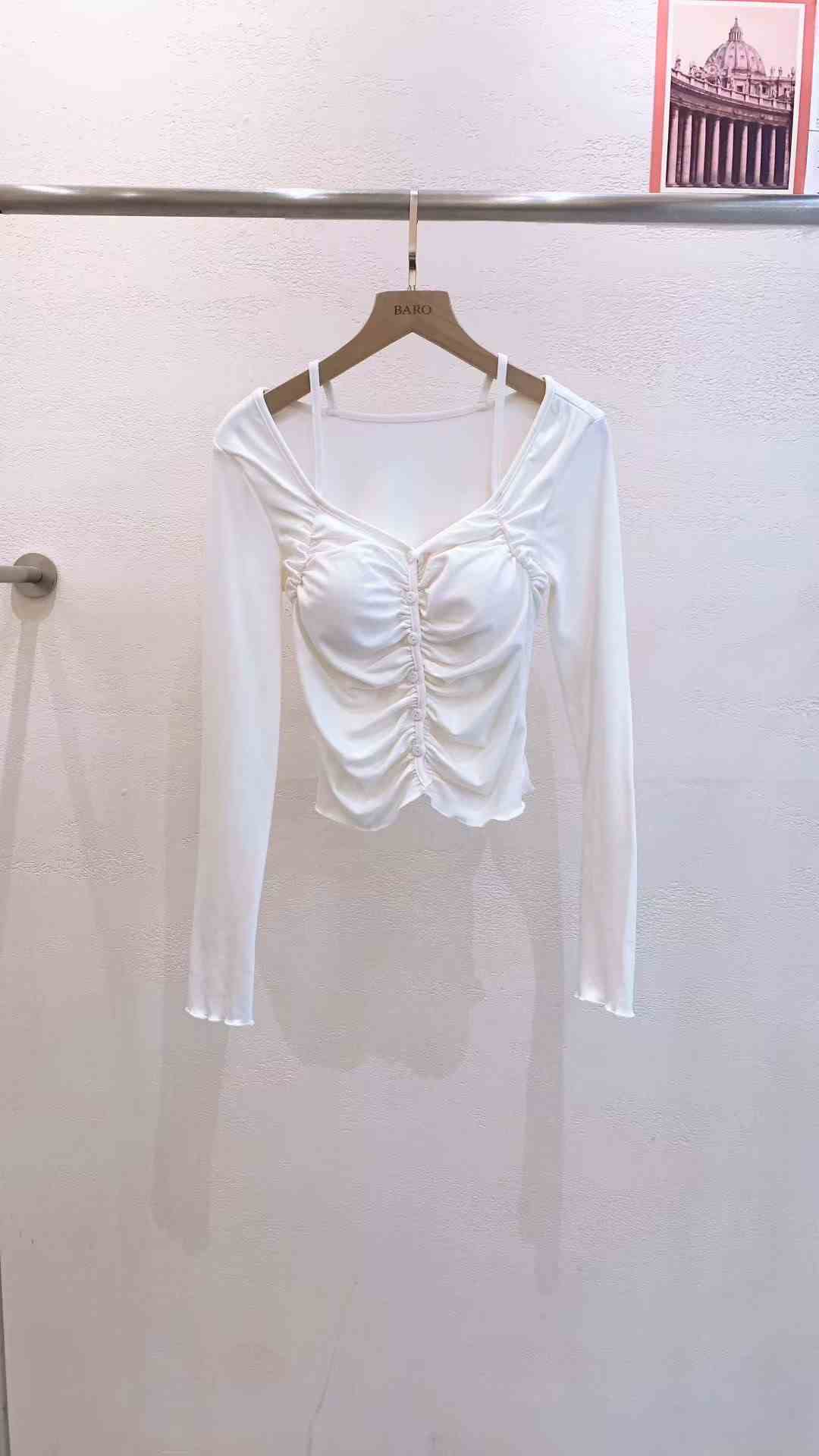 BARO韓國直郵㊣女士新品熱賣推薦職業時尚25秋冬人氣長袖T恤BARO長袖T恤