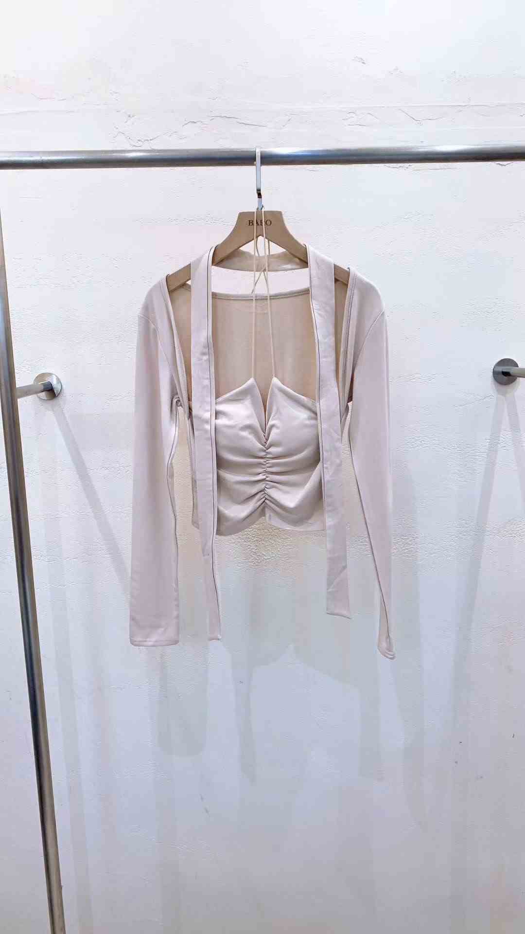 BARO韓國代購㊣女士新品熱賣職業25秋冬真品時尚推薦長袖T恤BARO長袖T恤