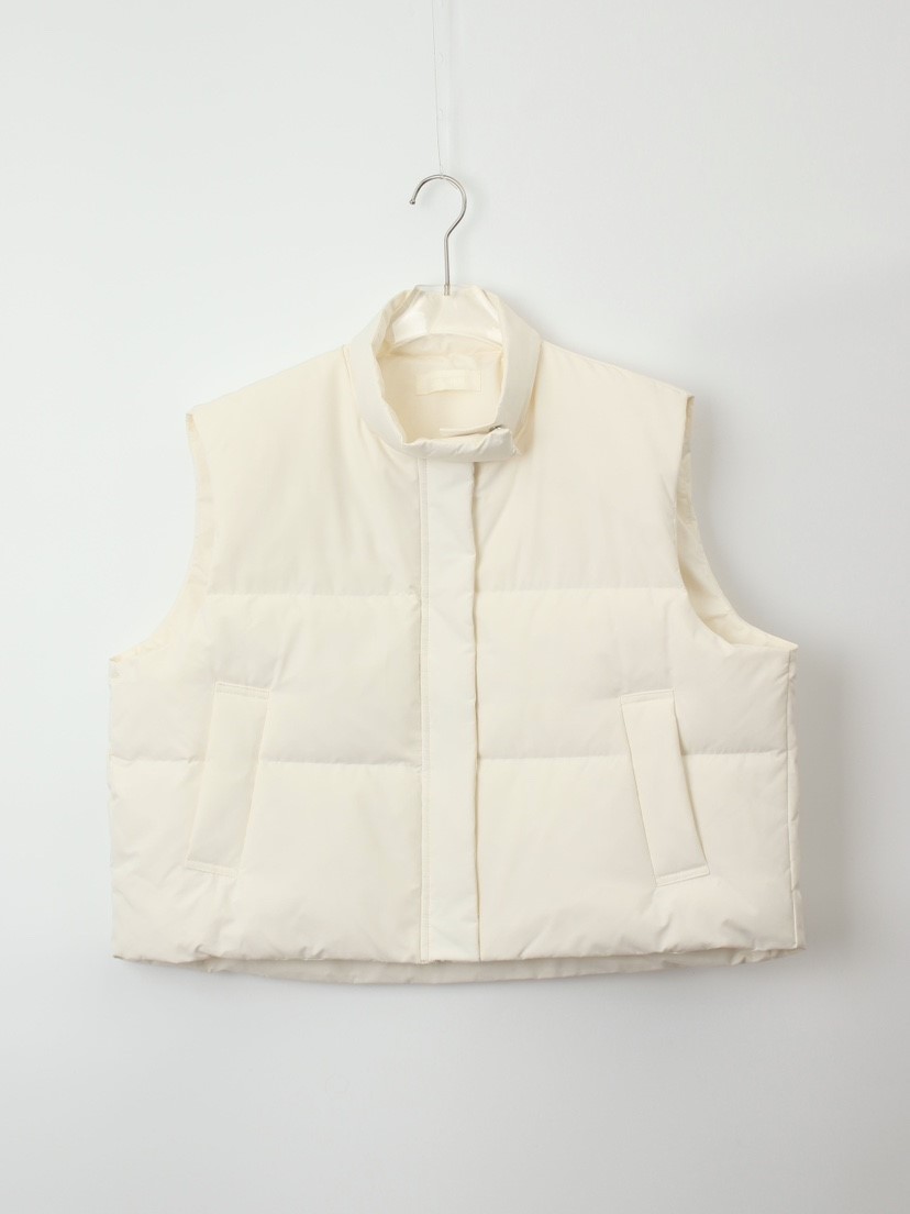 CCW東大門㊣實拍女裝新品推薦真品人氣職業熱賣時尚25秋冬馬甲CCW--NYUNYU馬甲