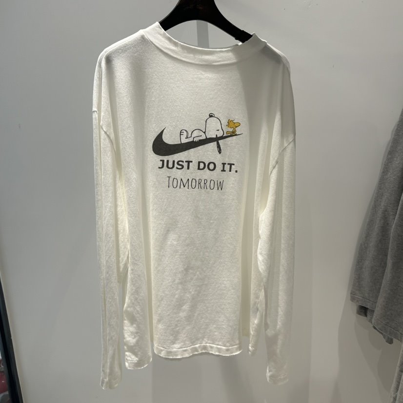 JANE BIRKIN東大門㊣直郵女裝新品人氣推薦職業長袖T恤史努比JANE BIRKIN設計師品牌長袖T恤