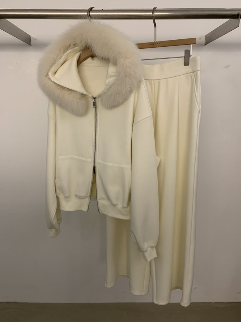 UNDER KEY韓國代購㊣女裝新品熱賣時尚職業套裝皮草套裝連帽UNDER KEY套裝