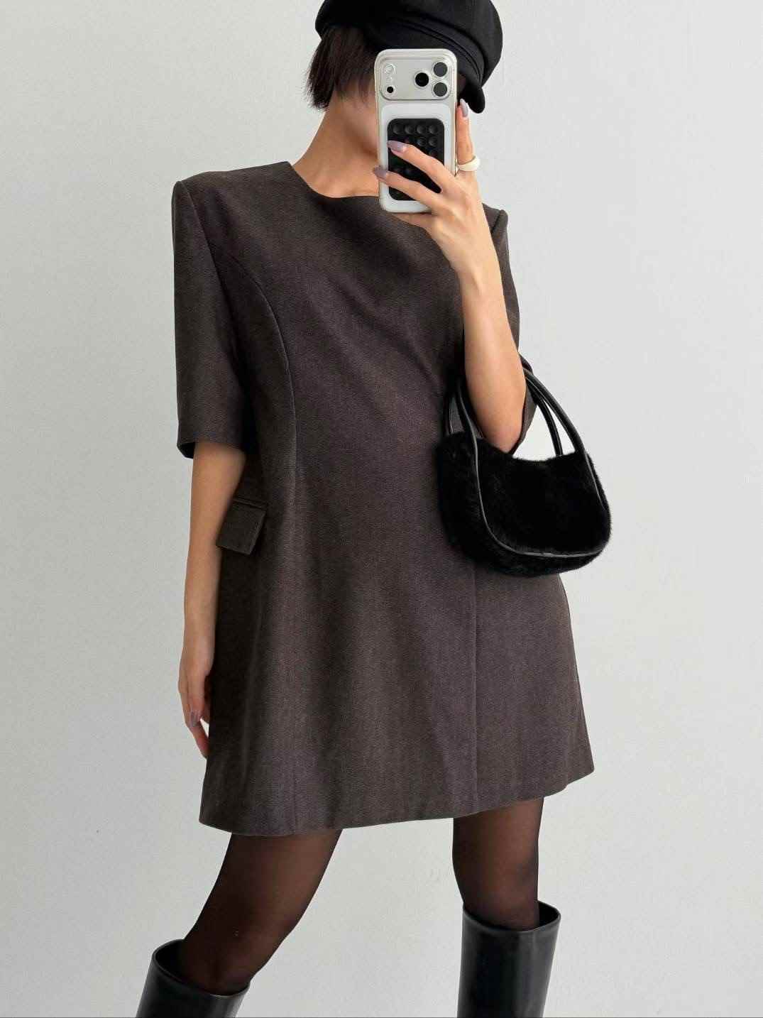 CELEB-셀럽-T韓國代購㊣女士新品時尚推薦連衣裙不含內搭CELEB-T連衣裙