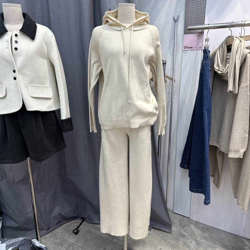 BLOOM東大門㊣代購女裝新款推薦休閑時尚職業人氣套裝套裝連帽BLOOM-Q套裝