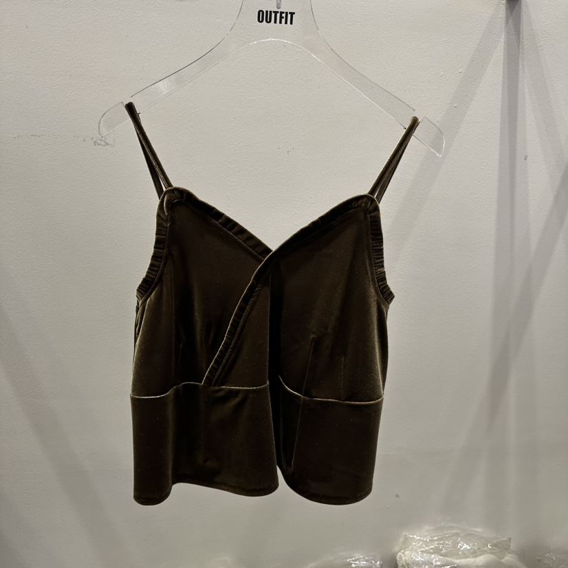 OUTFIT東大門㊣直郵女裝新品人氣25秋冬真品熱賣休閑吊帶背心OUTFIT吊帶/背心
