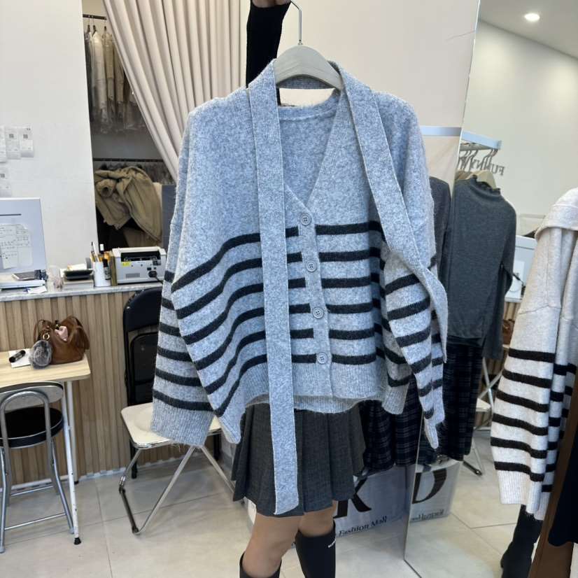 FUNNY POWDER東大門㊣實拍女士新款真品休閑毛衣含圍巾開衫THE FUNNY毛衣