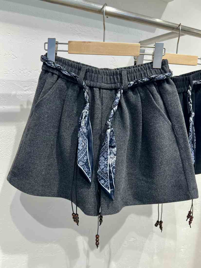 OLA東大門㊣代購女裝新款時尚人氣推薦職業短褲羊毛圍巾含腰繩mellor/OLA短褲