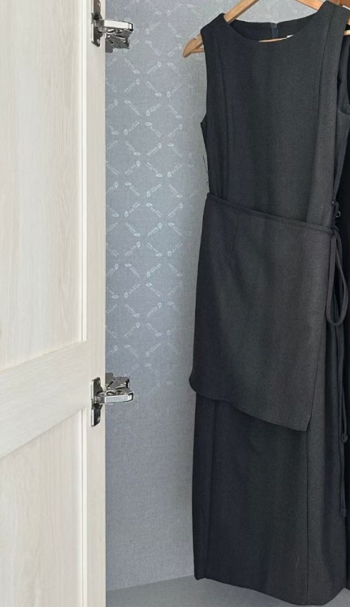 OLZE-올제-T韓國代購㊣女裝新款熱賣職業真品人氣推薦套裝OLZE-올제-T套裝