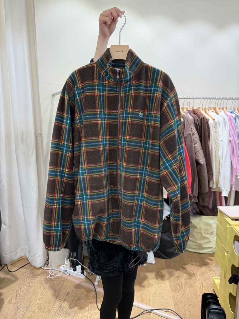 AUVERFIT韓國直郵㊣女士新品職業熱賣襯衫蕾絲衫羊毛衫格子AUVERFIT襯衫/蕾絲衫