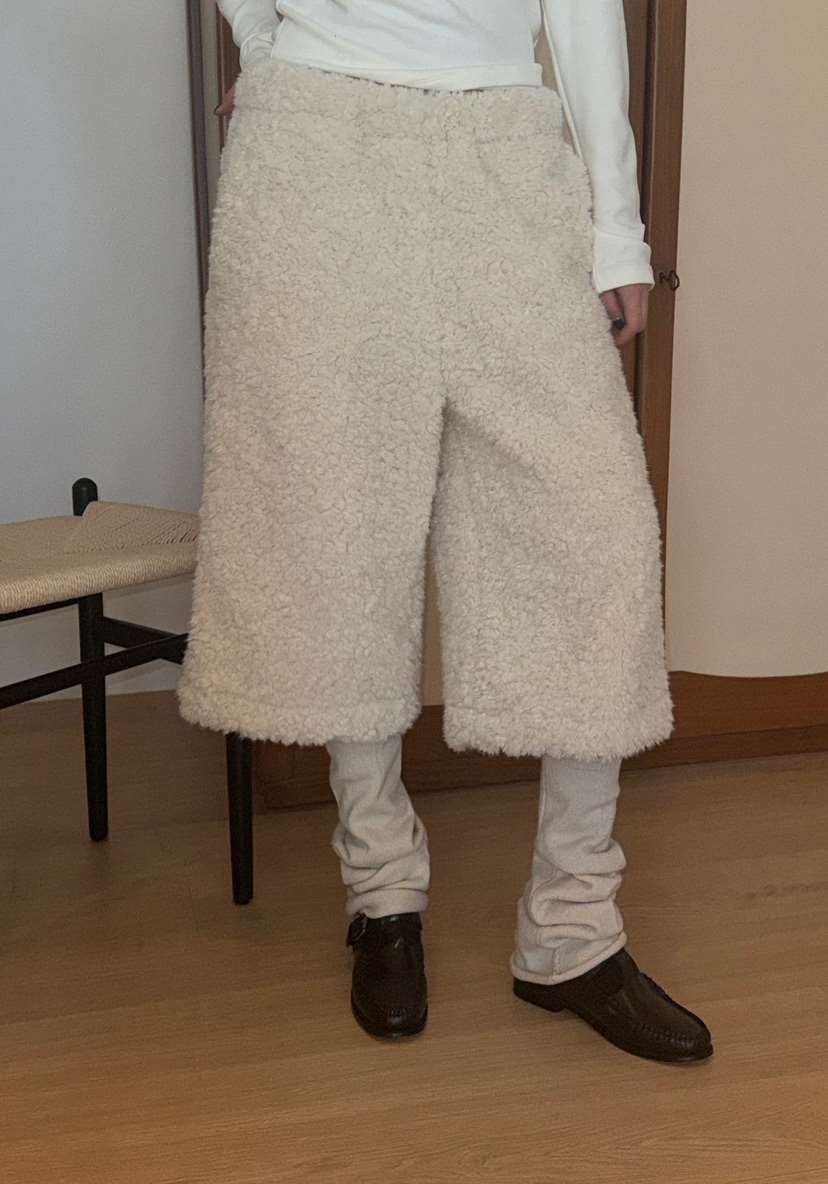 FIFO東大門㊣直郵女裝新款推薦職業真品時尚短褲泰迪熊皮草FIFO短褲