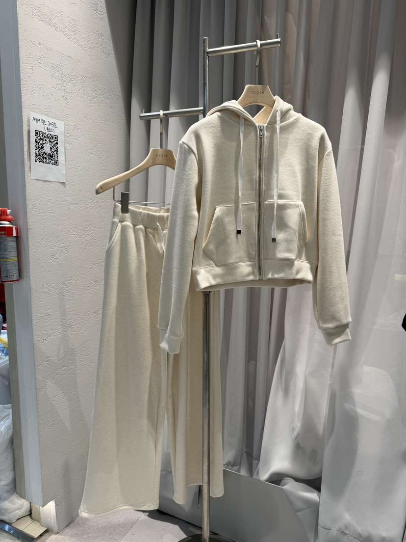 CLOTH韓國代購㊣女士新款時尚熱賣休閑推薦套裝連帽拉鏈衫套裝CLOTH套裝