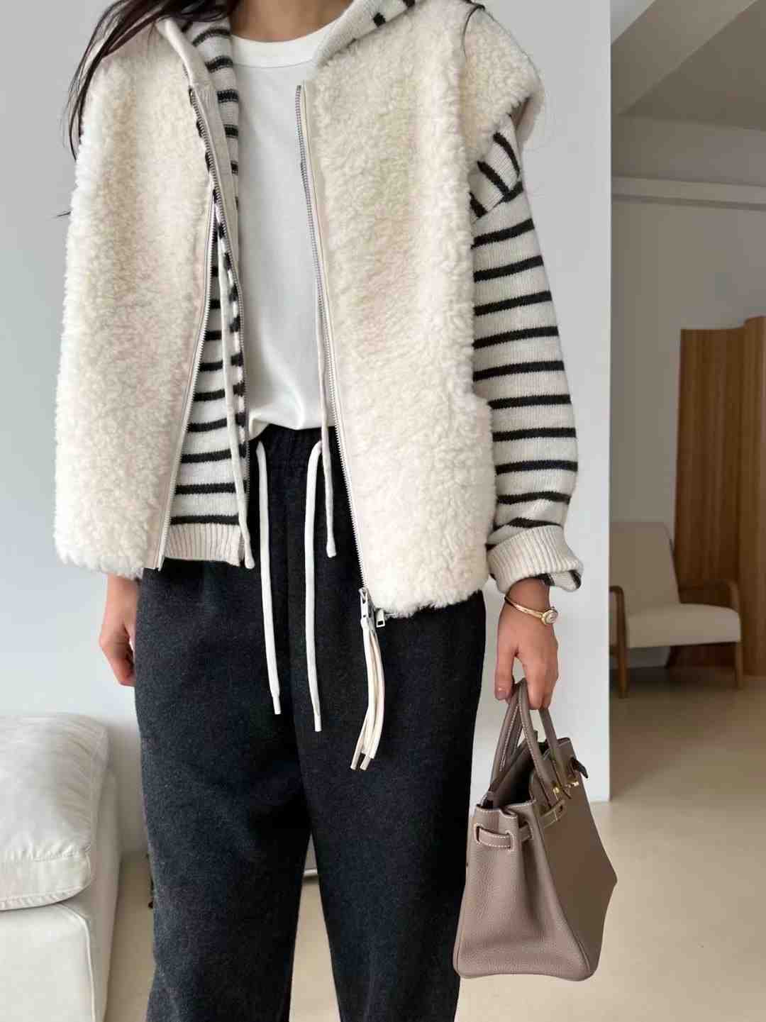 KIND-카인드-OT東大門㊣直郵女士新款時尚人氣熱賣馬甲羊毛KIND-ot馬甲