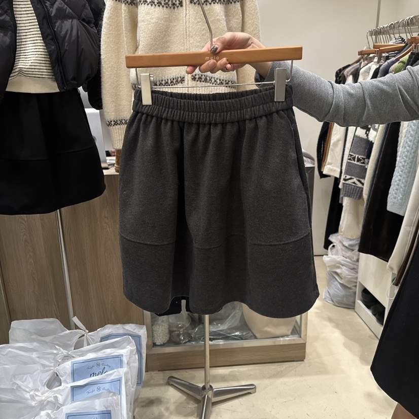 MELO東大門㊣實拍女裝新款人氣25秋冬推薦熱賣時尚職業短裙MELO短裙