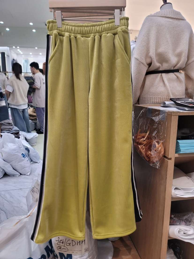 MADEMOISELL東大門㊣代購女士新款熱賣推薦人氣休閑褲天鵝絨MADEMOISELL休閑褲