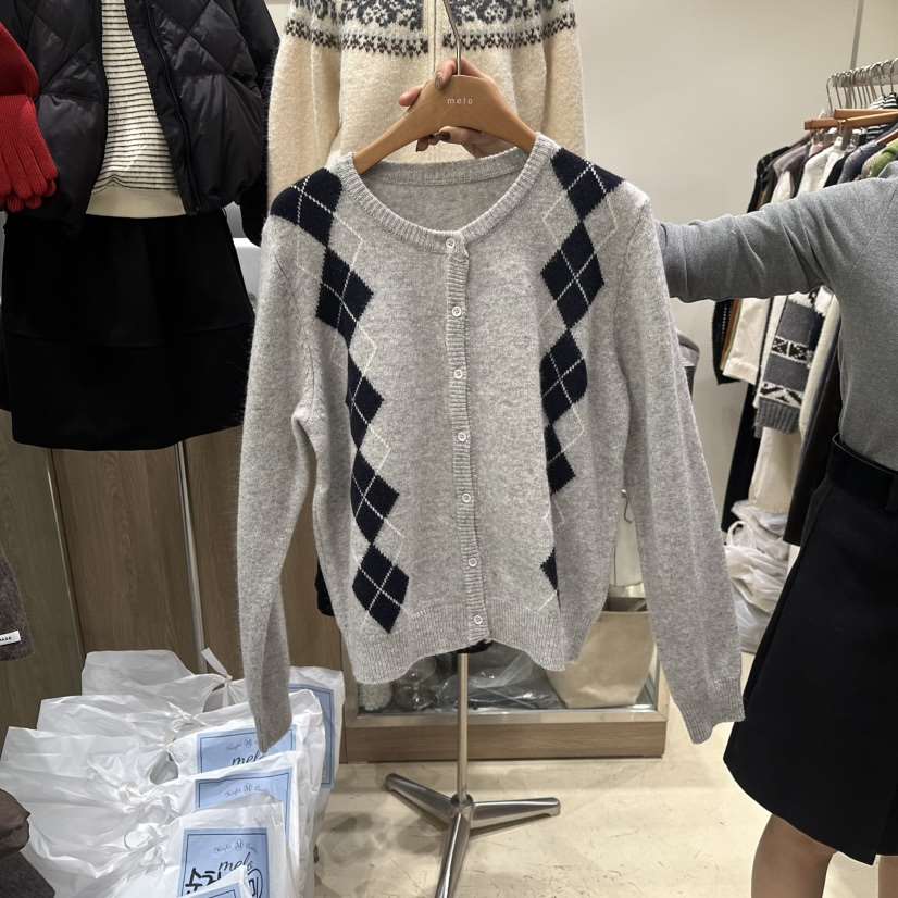 MELO韓國代購㊣女裝新品人氣熱賣25秋冬職業推薦針織衫開衫MELO針織衫