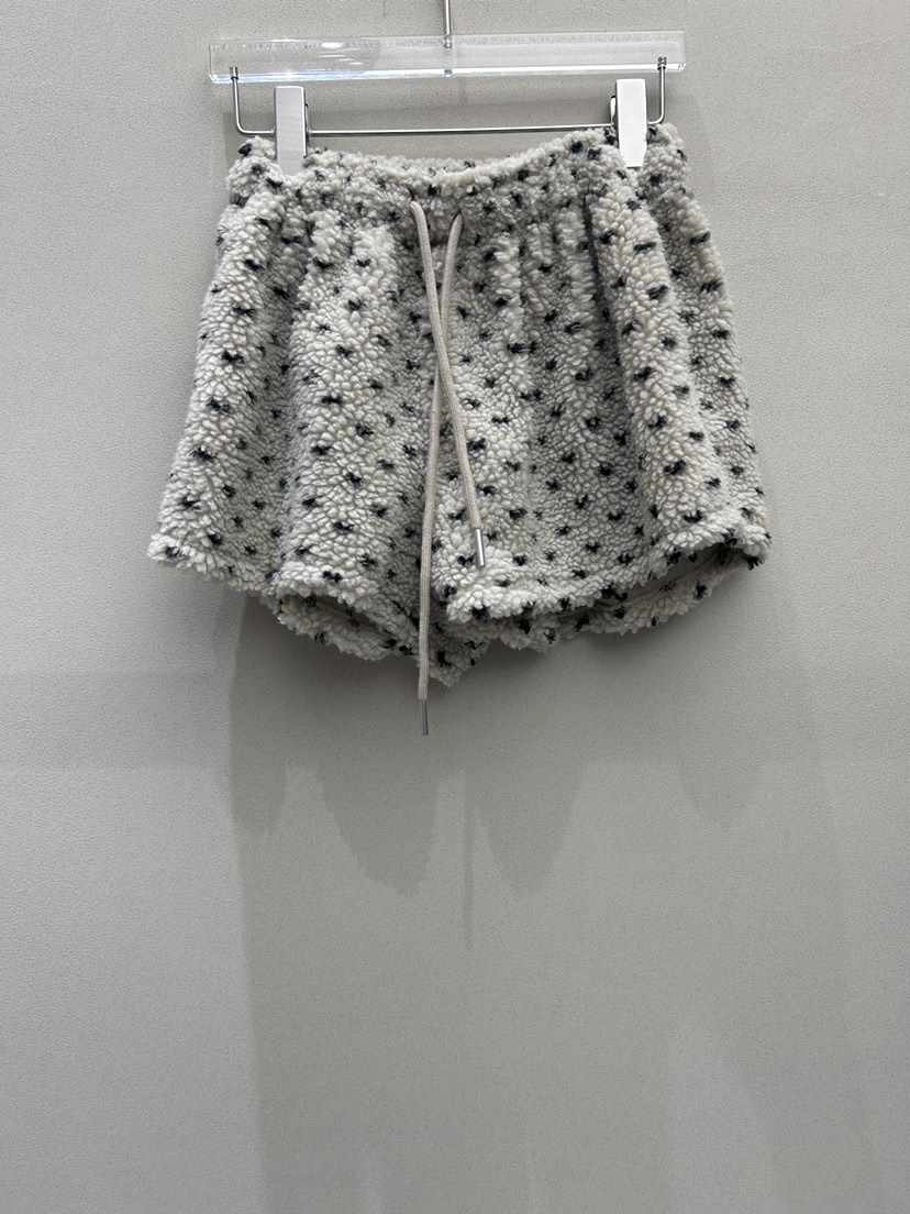 LATTE-P東大門㊣代購女裝新款職業時尚熱賣人氣真品25秋冬短褲LATTE-P短褲