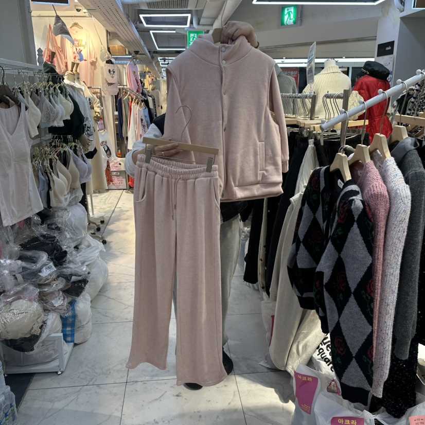 AKRA BY ART東大門㊣直郵女裝新品25秋冬套裝三件套加絨套裝AKRA BY ART套裝