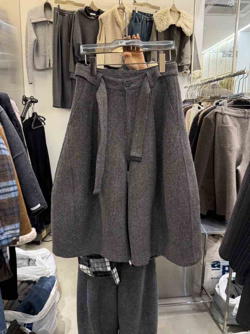 THE SIL韓國代購㊣女士新品真品時尚推薦熱賣休閑短褲含腰帶THE SIL/1 2ILLY短褲