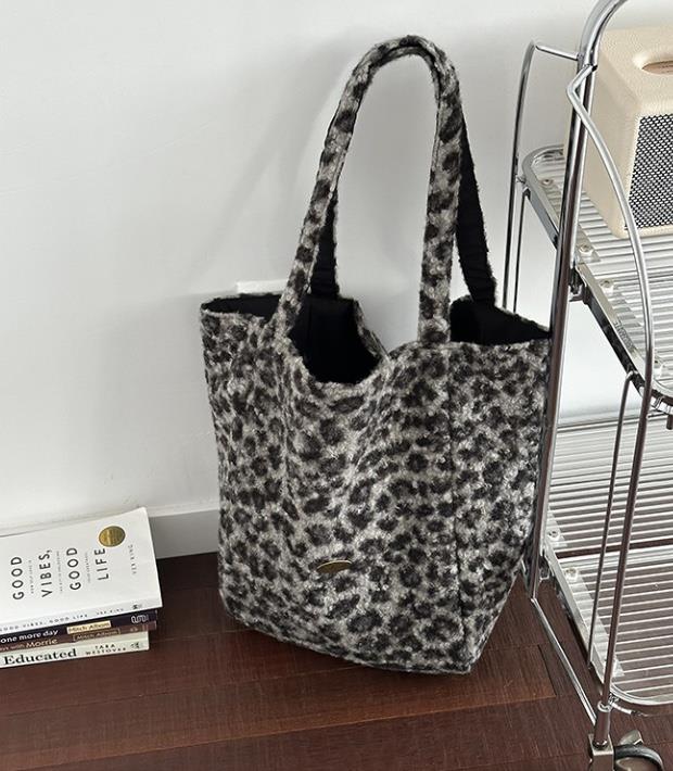 POSH BLUE韓國代購㊣女裝新品人氣推薦熱賣單肩斜跨包雙面POSH BLUE單肩/斜跨包