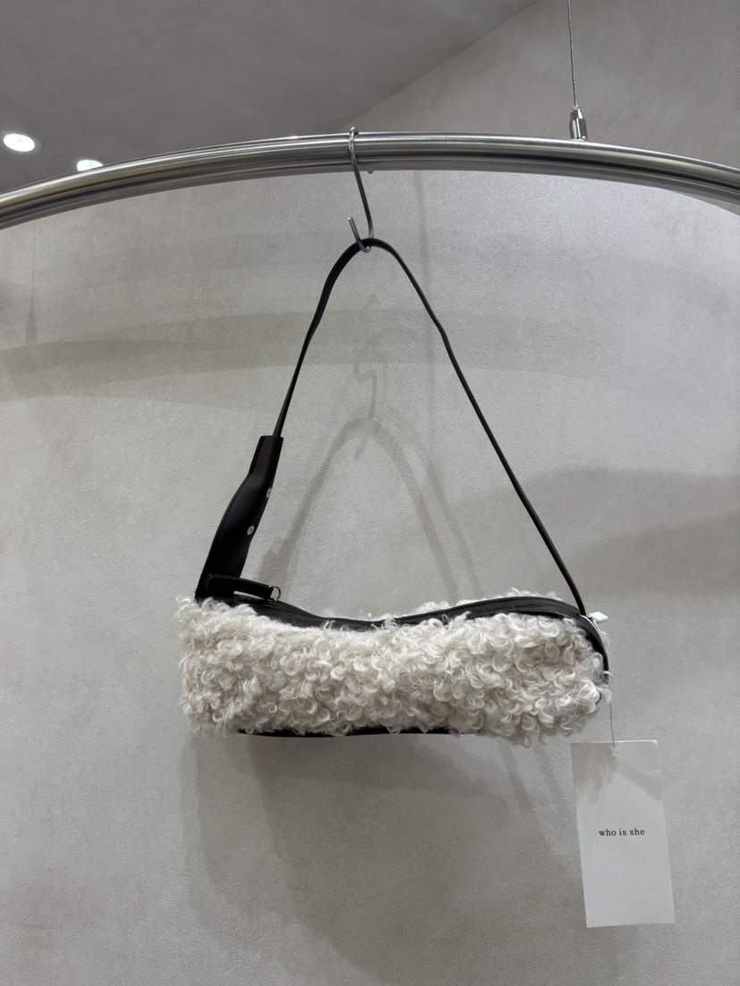 WHO IS SHE韓國直郵㊣女士新品職業25秋冬真品單肩斜跨包WHO IS SHE單肩/斜跨包