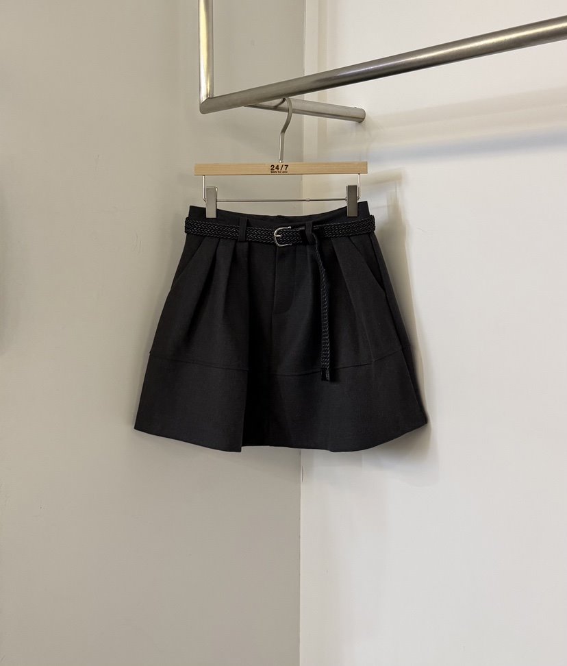 TWENTY FOUR SEVEN24-7韓國直郵㊣女裝新款人氣短裙含腰帶TEWNTY FOUR SEVEN24-7短裙