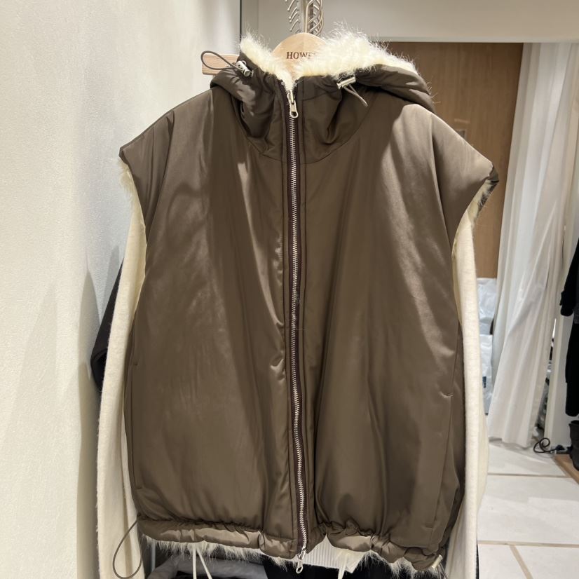 HOWFF韓國直郵㊣女士新品人氣推薦熱賣馬甲不含內搭雙面連帽HOWFF馬甲