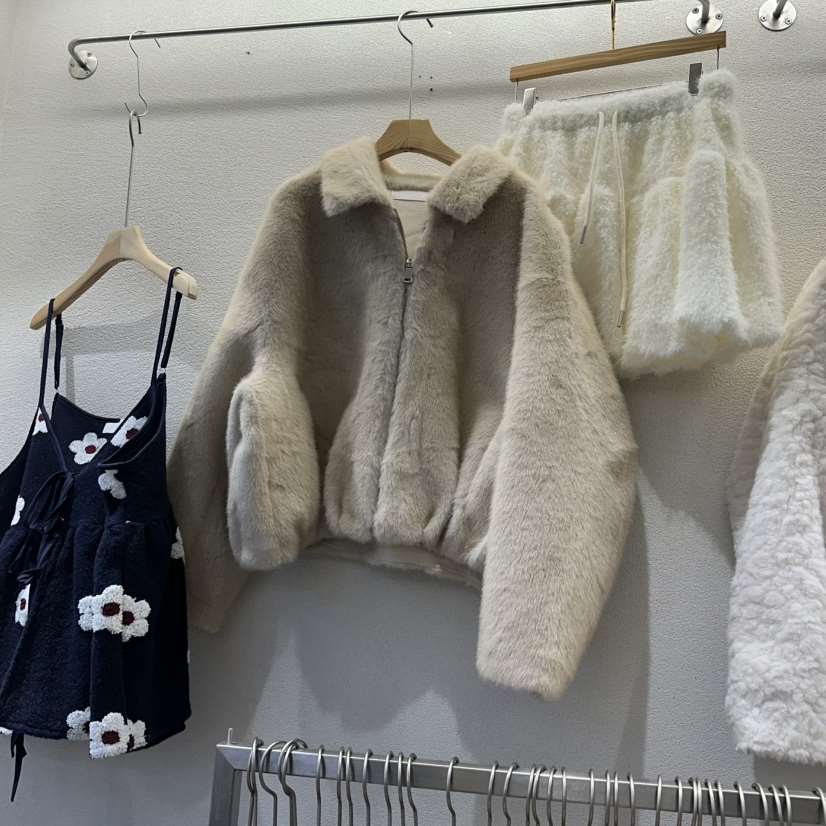 HIPTIQUE東大門㊣實拍女裝新款時尚人氣真品職業熱賣短款大衣HIPTIQUE短款大衣