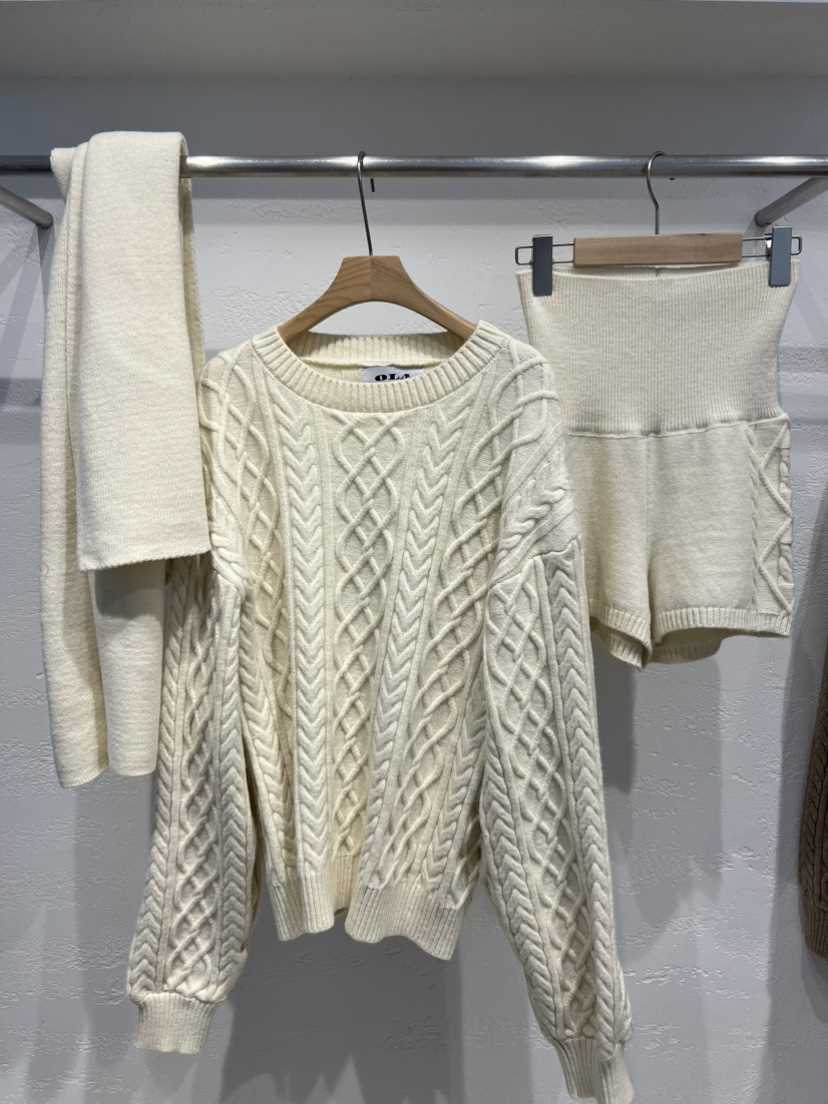 OLA韓國直郵㊣女士新款職業25秋冬真品休閑人氣套裝三件套圍巾mellor/OLA套裝