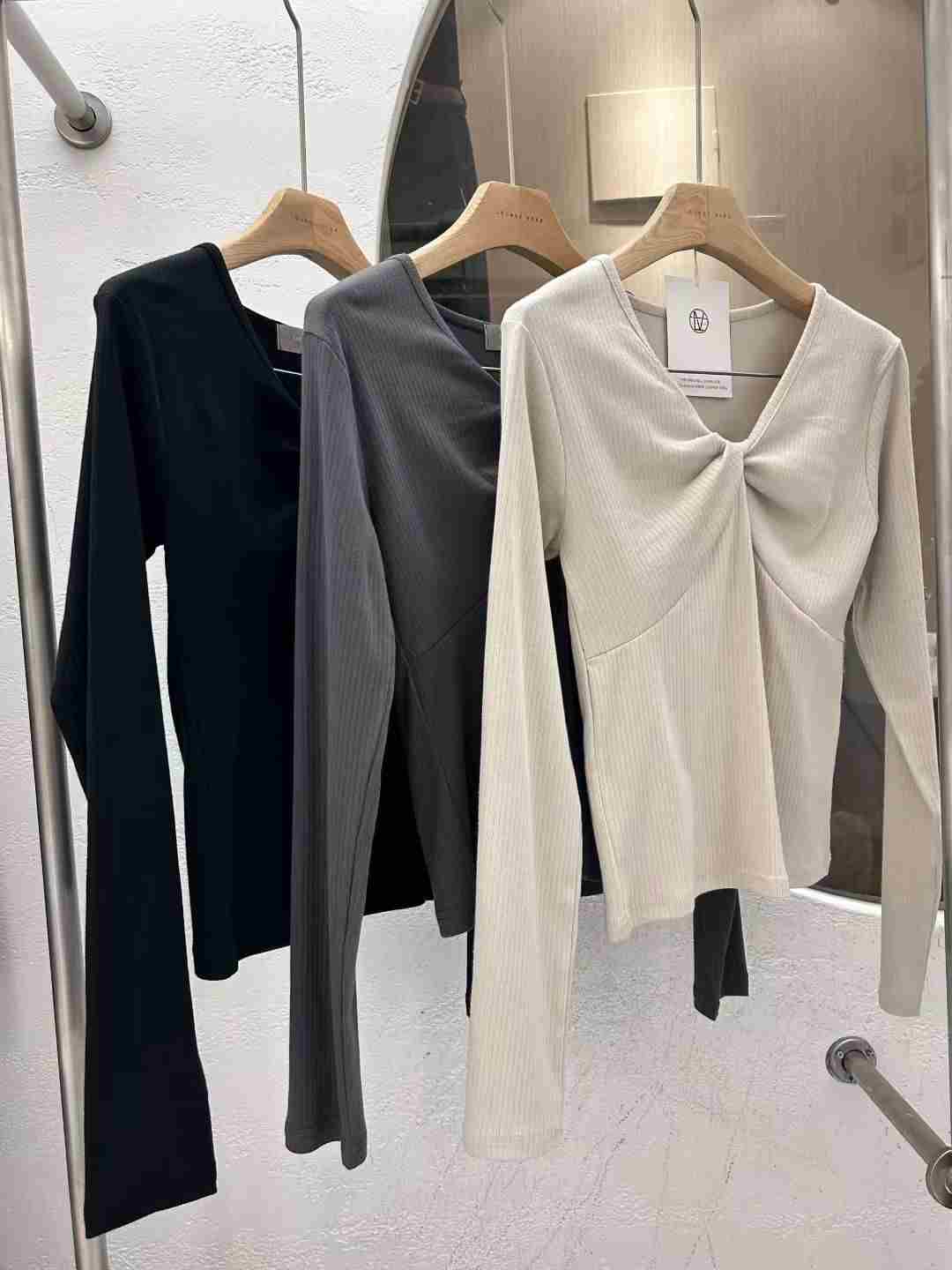 LOUNGE VERA韓國直郵㊣女裝新款熱賣人氣職業休閑真品長袖T恤LOUNGE VERA-2件訂長袖T恤