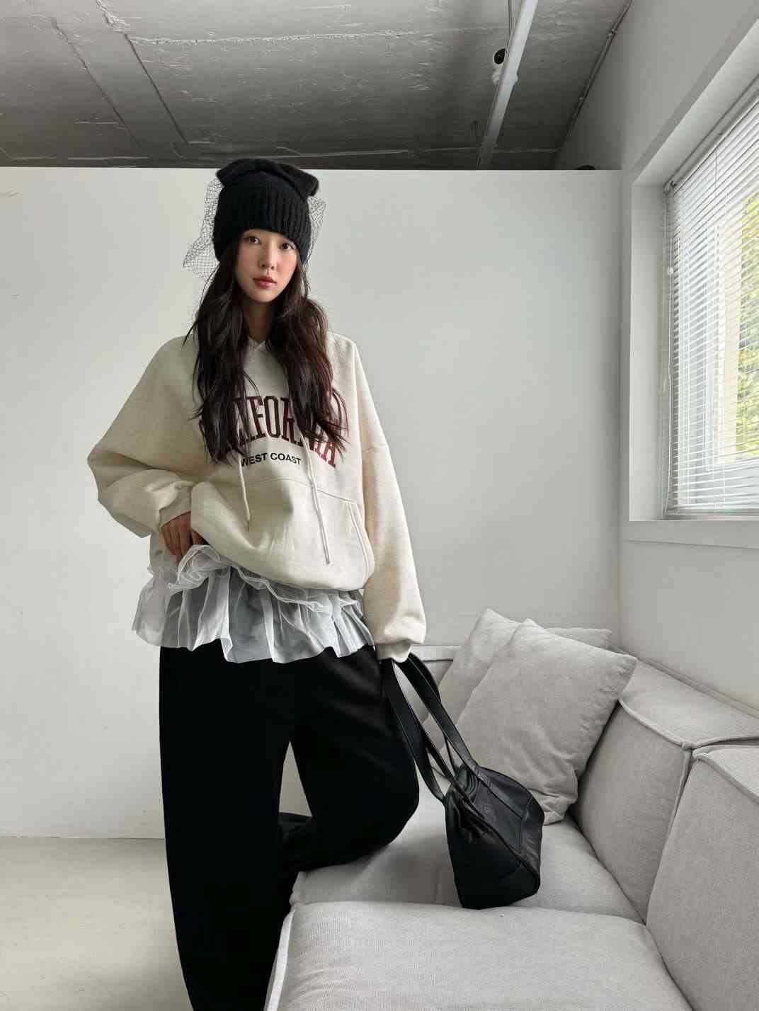 GISELE東大門㊣實拍女裝新品熱賣職業真品推薦人氣時尚衛衣GISELE衛衣